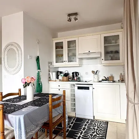 Διαμέρισμα A 10 Minutes A Pieds De La Plage, La Corniche Du Mont Canisy - Traveller Award 2023